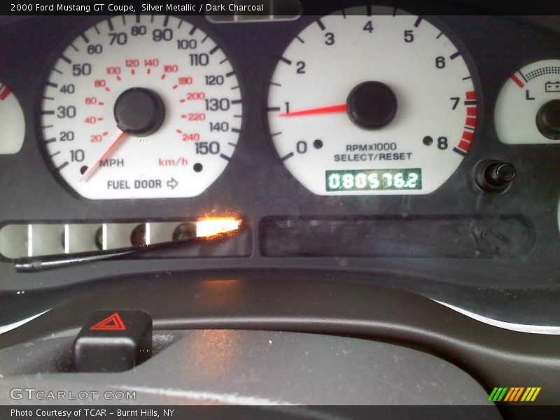 Silver Metallic / Dark Charcoal 2000 Ford Mustang GT Coupe