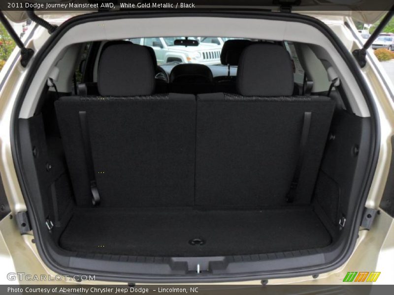  2011 Journey Mainstreet AWD Trunk