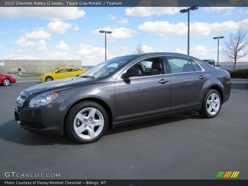 Front 3/4 View of 2010 Malibu LS Sedan