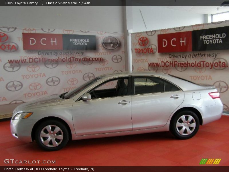 Classic Silver Metallic / Ash 2009 Toyota Camry LE