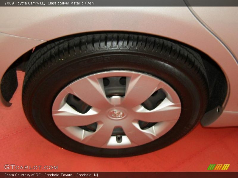Classic Silver Metallic / Ash 2009 Toyota Camry LE