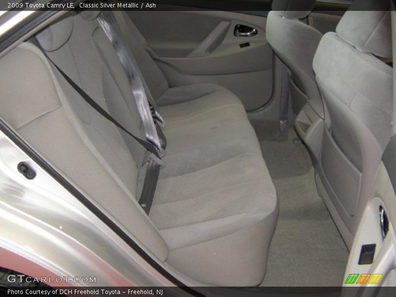 Classic Silver Metallic / Ash 2009 Toyota Camry LE