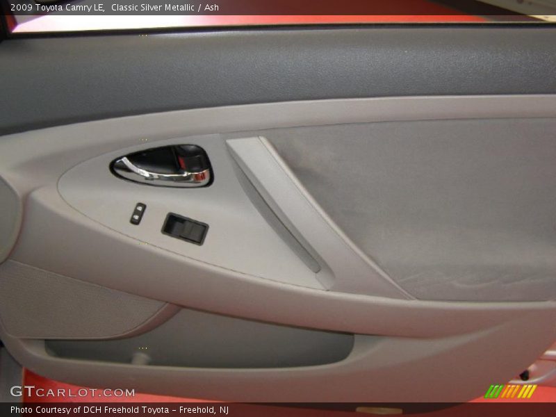 Classic Silver Metallic / Ash 2009 Toyota Camry LE
