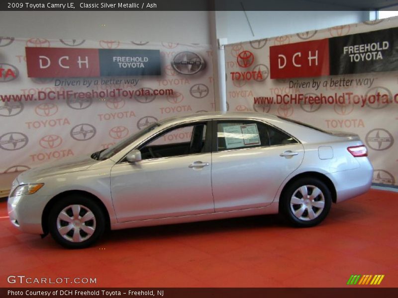 Classic Silver Metallic / Ash 2009 Toyota Camry LE