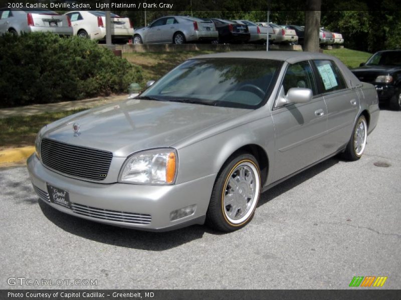 Light Platinum / Dark Gray 2005 Cadillac DeVille Sedan
