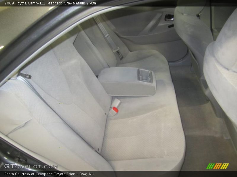 Magnetic Gray Metallic / Ash 2009 Toyota Camry LE