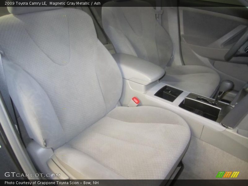 Magnetic Gray Metallic / Ash 2009 Toyota Camry LE