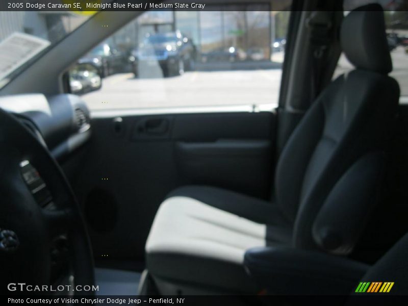 Midnight Blue Pearl / Medium Slate Gray 2005 Dodge Caravan SE