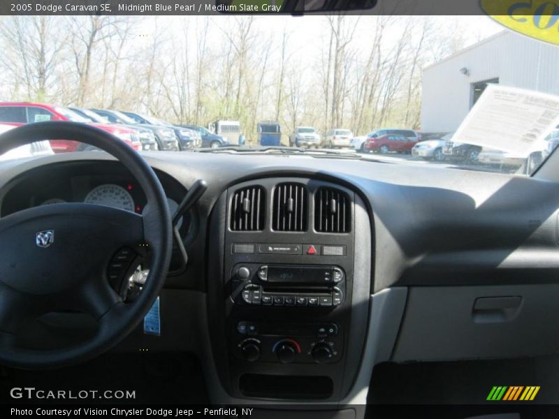 Midnight Blue Pearl / Medium Slate Gray 2005 Dodge Caravan SE