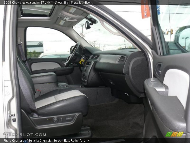 Silver Birch Metallic / Ebony 2008 Chevrolet Avalanche Z71 4x4