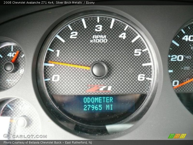 Silver Birch Metallic / Ebony 2008 Chevrolet Avalanche Z71 4x4