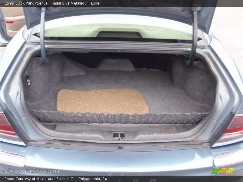  1999 Park Avenue  Trunk