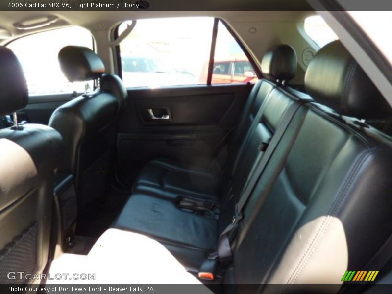 Light Platinum / Ebony 2006 Cadillac SRX V6