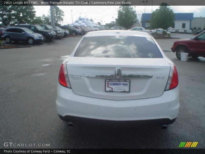 White Platinum Metallic Tri-Coat / Cashmere/Fine Line Ebony 2010 Lincoln MKS FWD