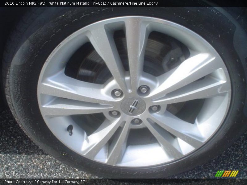 White Platinum Metallic Tri-Coat / Cashmere/Fine Line Ebony 2010 Lincoln MKS FWD