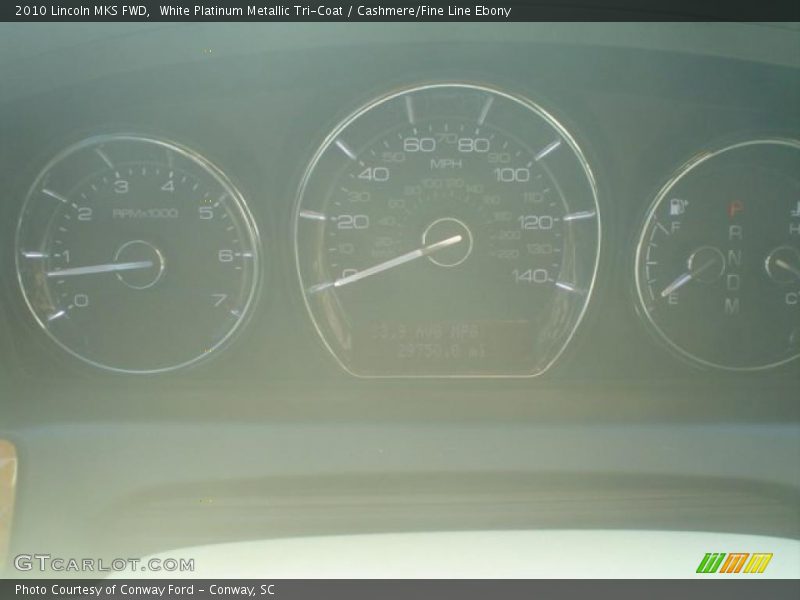White Platinum Metallic Tri-Coat / Cashmere/Fine Line Ebony 2010 Lincoln MKS FWD