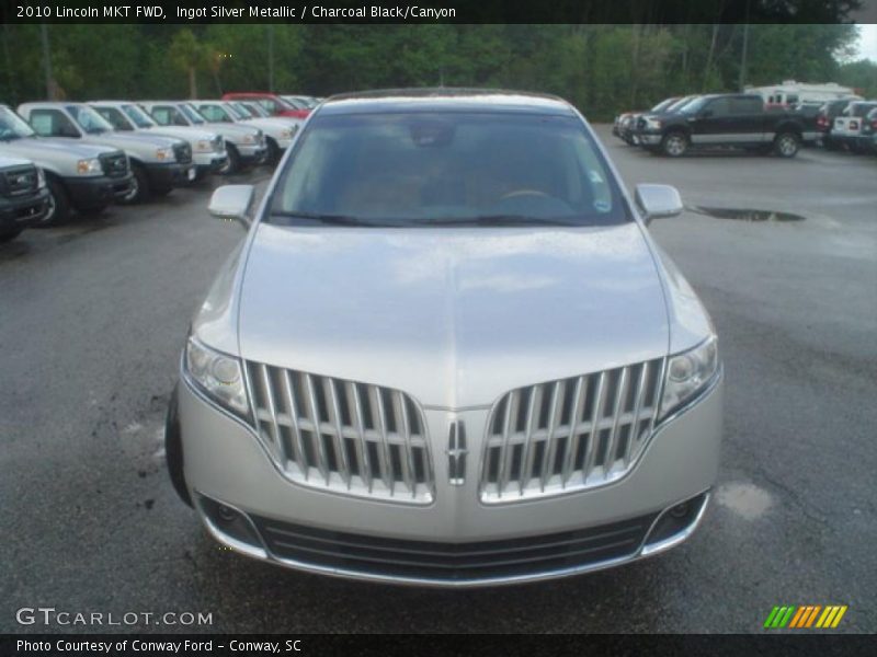 Ingot Silver Metallic / Charcoal Black/Canyon 2010 Lincoln MKT FWD