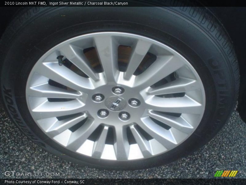 Ingot Silver Metallic / Charcoal Black/Canyon 2010 Lincoln MKT FWD