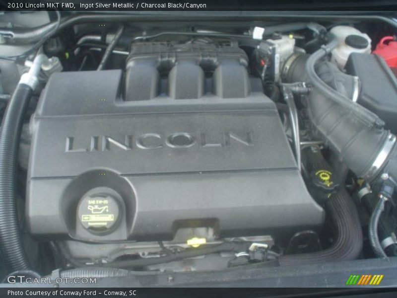 Ingot Silver Metallic / Charcoal Black/Canyon 2010 Lincoln MKT FWD