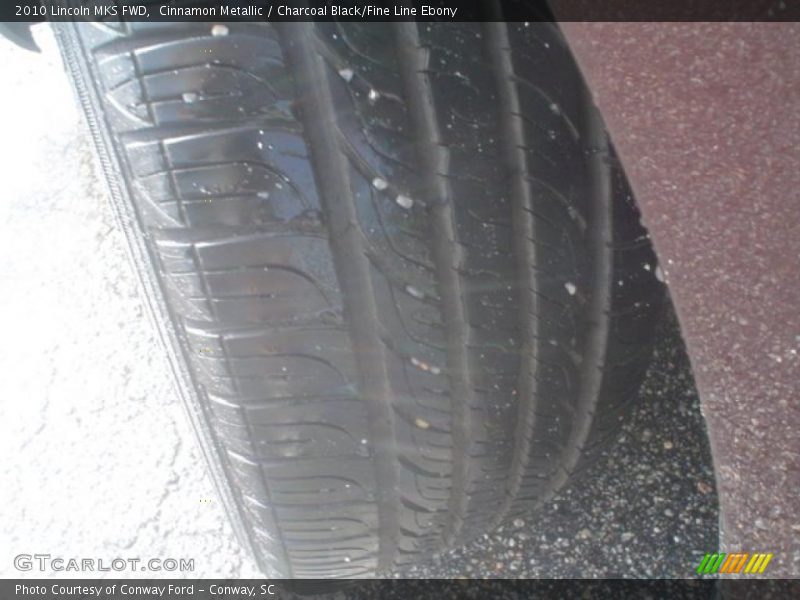 Cinnamon Metallic / Charcoal Black/Fine Line Ebony 2010 Lincoln MKS FWD