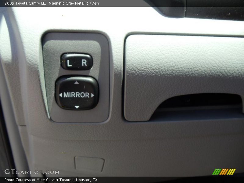 Magnetic Gray Metallic / Ash 2009 Toyota Camry LE