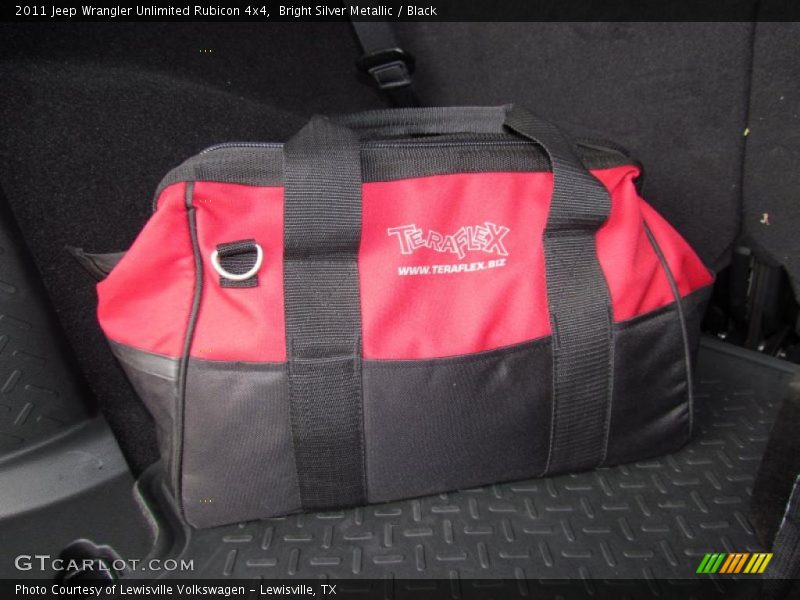 Bright Silver Metallic / Black 2011 Jeep Wrangler Unlimited Rubicon 4x4