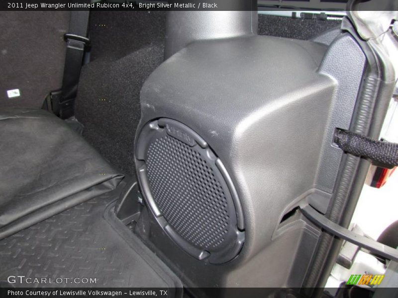 Bright Silver Metallic / Black 2011 Jeep Wrangler Unlimited Rubicon 4x4