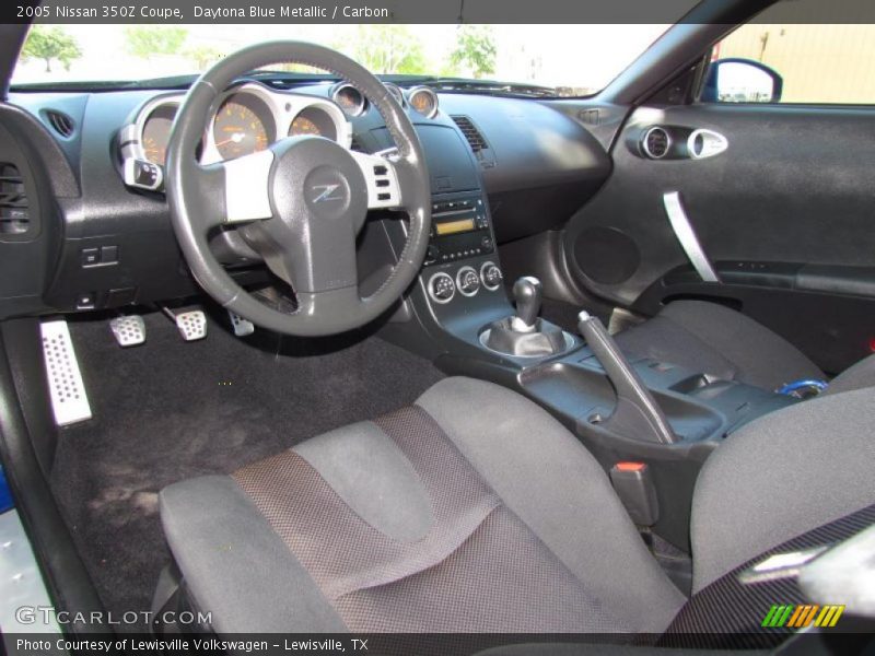 Dashboard of 2005 350Z Coupe