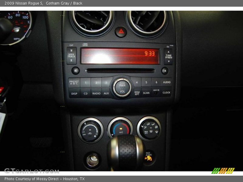 Gotham Gray / Black 2009 Nissan Rogue S