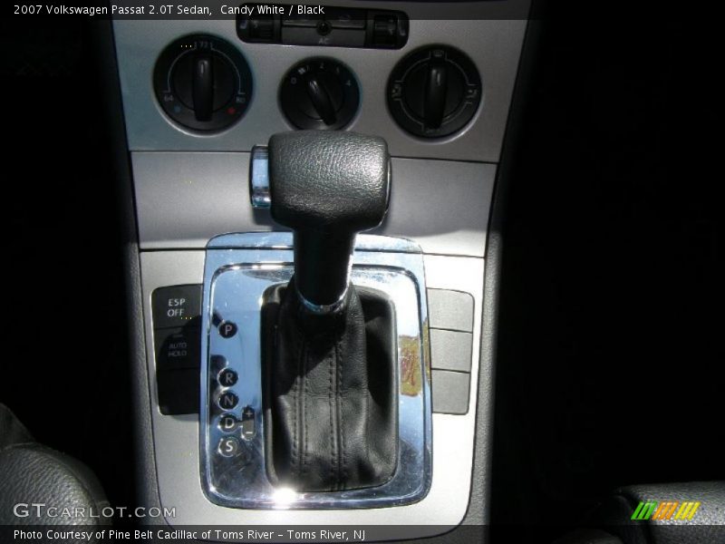 Candy White / Black 2007 Volkswagen Passat 2.0T Sedan