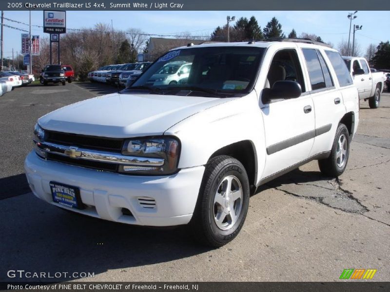 Summit White / Light Gray 2005 Chevrolet TrailBlazer LS 4x4