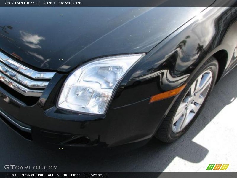 Black / Charcoal Black 2007 Ford Fusion SE
