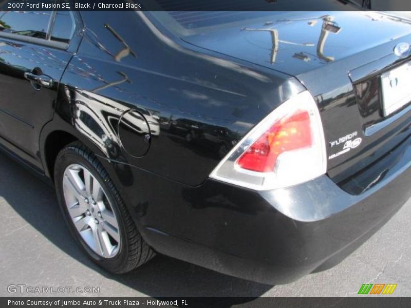 Black / Charcoal Black 2007 Ford Fusion SE