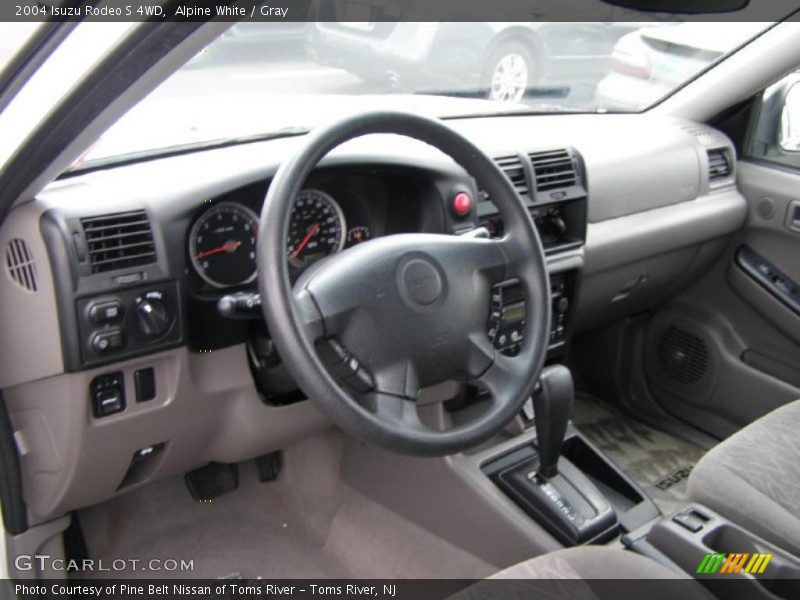 Alpine White / Gray 2004 Isuzu Rodeo S 4WD