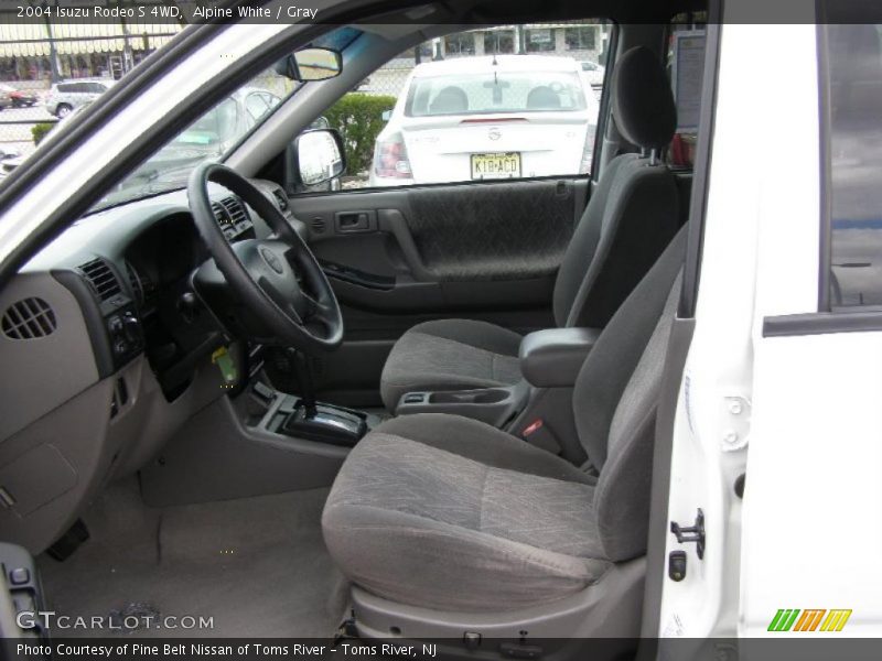 Alpine White / Gray 2004 Isuzu Rodeo S 4WD