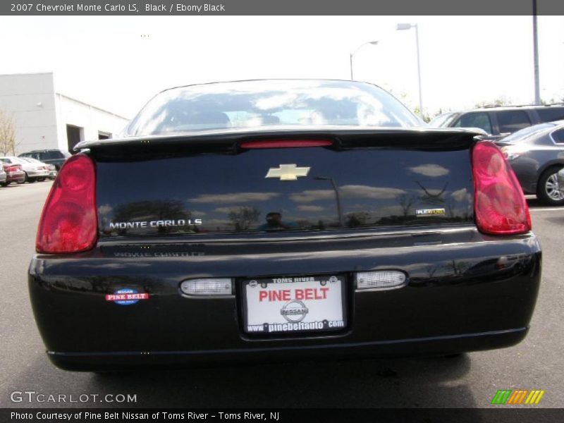 Black / Ebony Black 2007 Chevrolet Monte Carlo LS