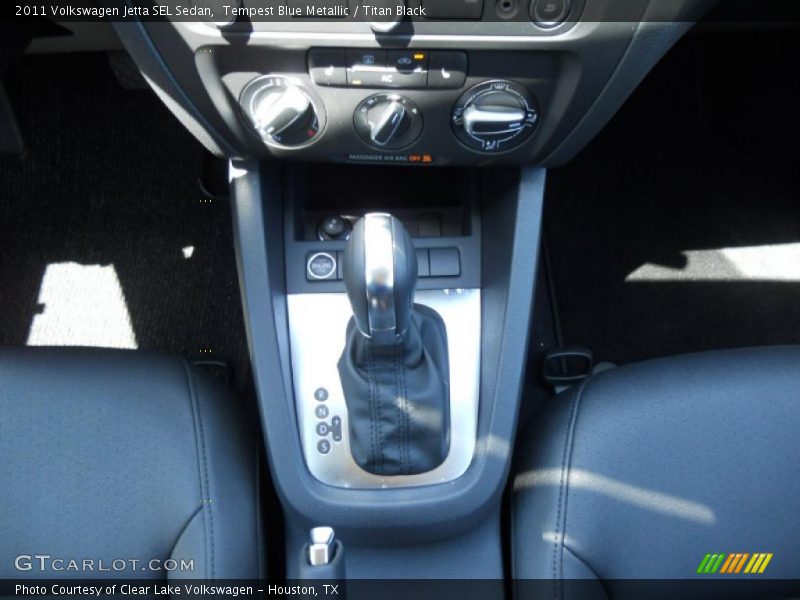 Tempest Blue Metallic / Titan Black 2011 Volkswagen Jetta SEL Sedan