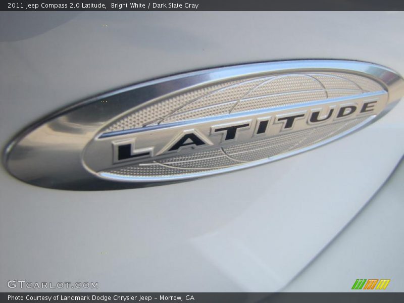 Bright White / Dark Slate Gray 2011 Jeep Compass 2.0 Latitude