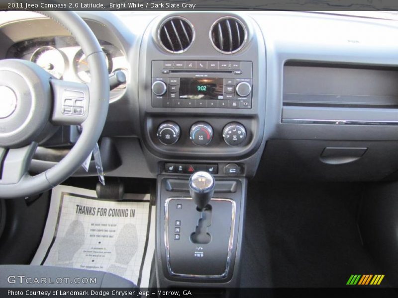 Bright White / Dark Slate Gray 2011 Jeep Compass 2.0 Latitude
