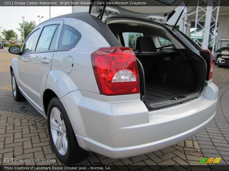 Bright Silver Metallic / Dark Slate/Medium Graystone 2011 Dodge Caliber Mainstreet