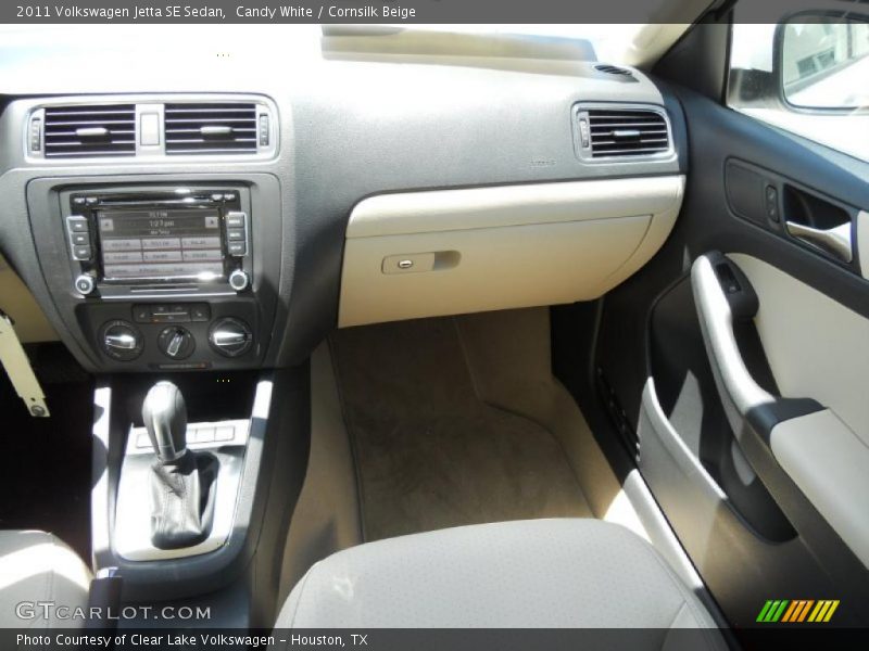 Candy White / Cornsilk Beige 2011 Volkswagen Jetta SE Sedan