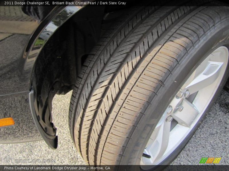 Brilliant Black Crystal Pearl / Dark Slate Gray 2011 Dodge Challenger SE