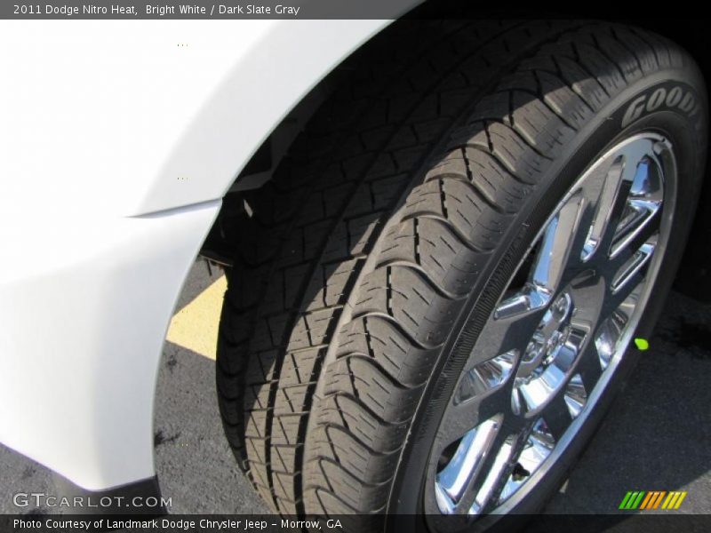 Bright White / Dark Slate Gray 2011 Dodge Nitro Heat