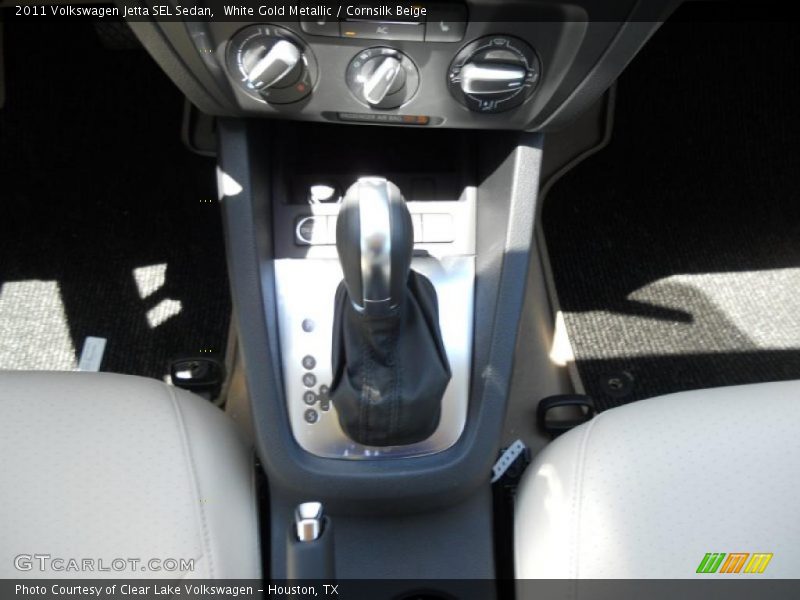 White Gold Metallic / Cornsilk Beige 2011 Volkswagen Jetta SEL Sedan