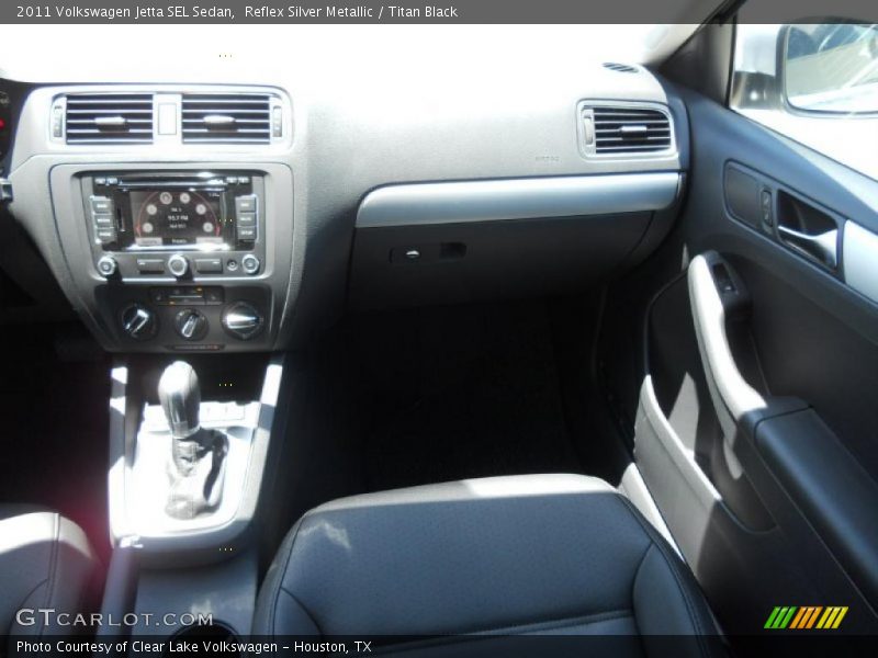 Reflex Silver Metallic / Titan Black 2011 Volkswagen Jetta SEL Sedan