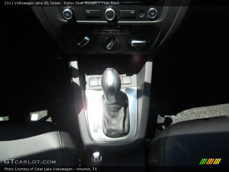 Reflex Silver Metallic / Titan Black 2011 Volkswagen Jetta SEL Sedan