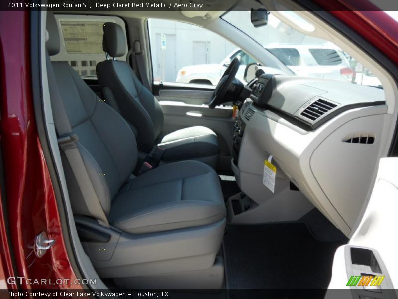 Deep Claret Red Metallic / Aero Gray 2011 Volkswagen Routan SE