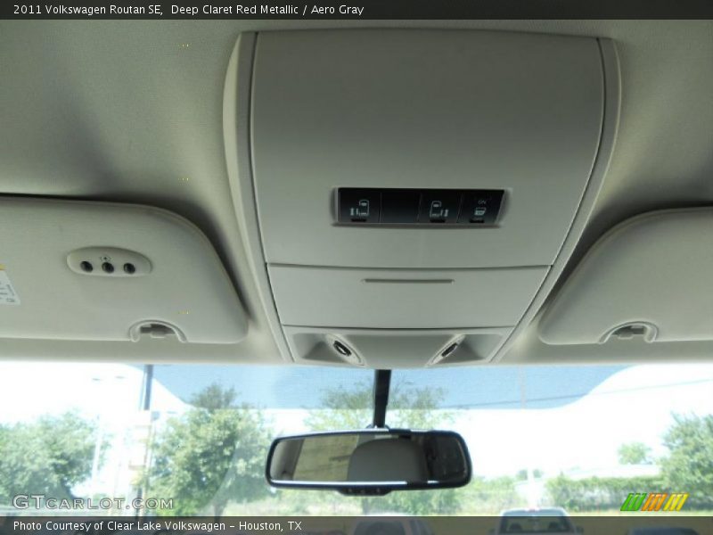 Deep Claret Red Metallic / Aero Gray 2011 Volkswagen Routan SE