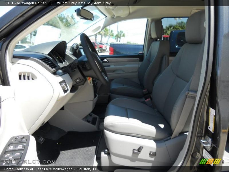 Twilight Gray Metallic / Aero Gray 2011 Volkswagen Routan SE