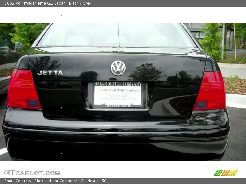 Black / Grey 2003 Volkswagen Jetta GLS Sedan